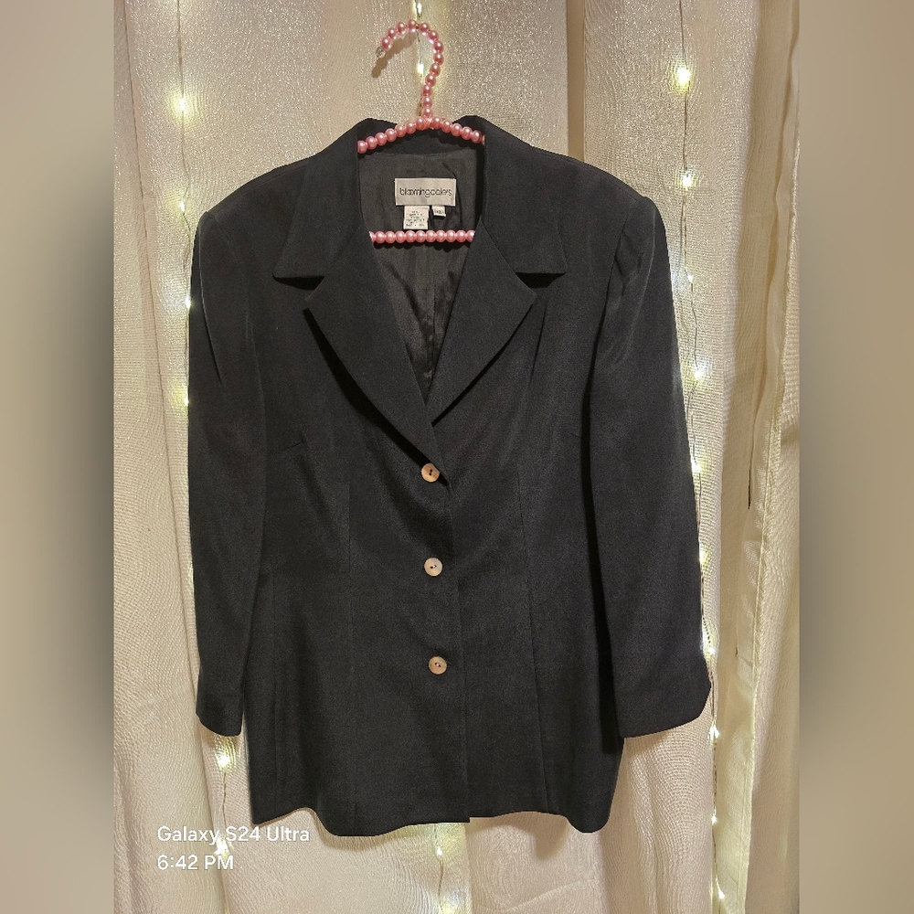 Bloomingdale's Elegant 100% Silk Black Blazer